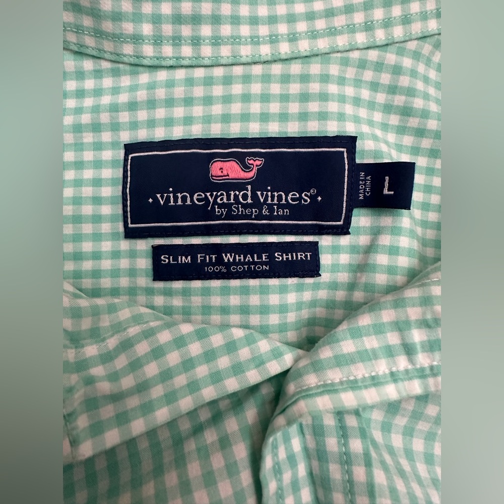 Vineyard Vines Button Down - image 3